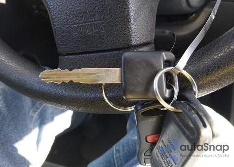 2011 Nissan Versa 1.8S из США, поврежденный, VIN 3N1BC1CP9BL392452